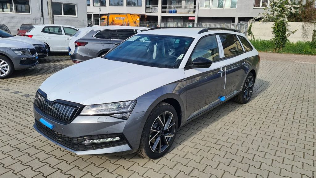 Skoda Superb 1 3