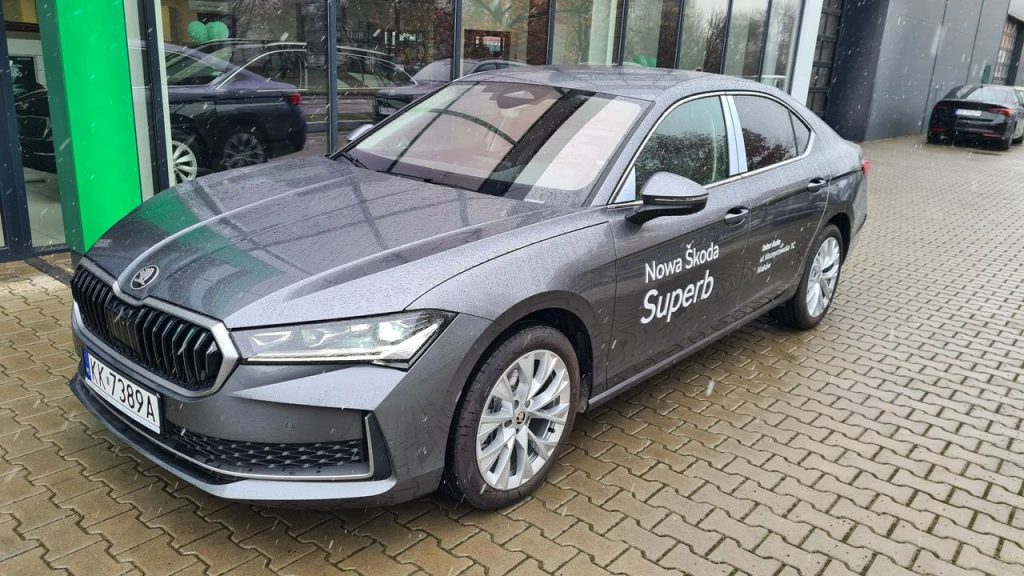Skoda Superb 1 2