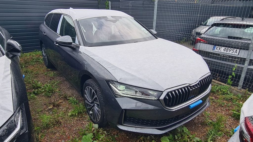 Skoda Superb 1 1